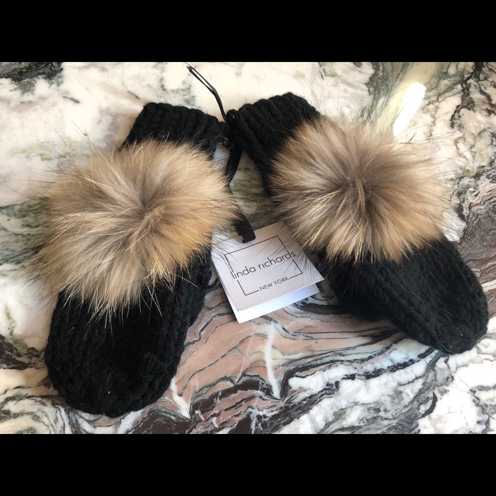 Linda Richards wool with genuine fur mittens